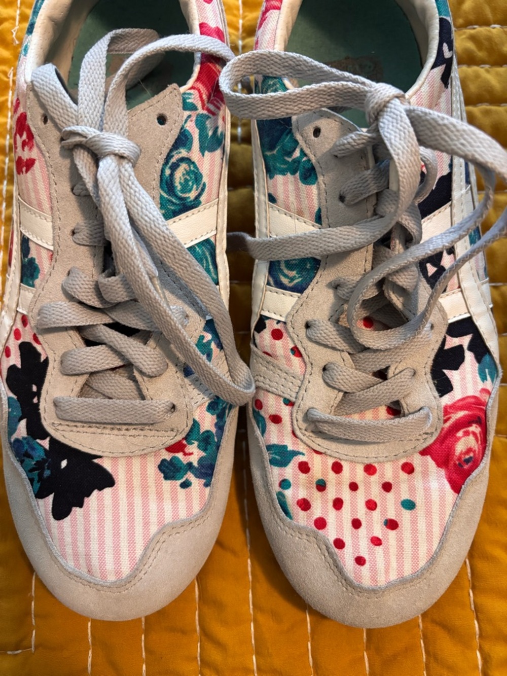 Onitsuka Tiger by Asics Floral Canvas Sneakers in grey, pink and blue. Size 8. - Picture 2 of 4